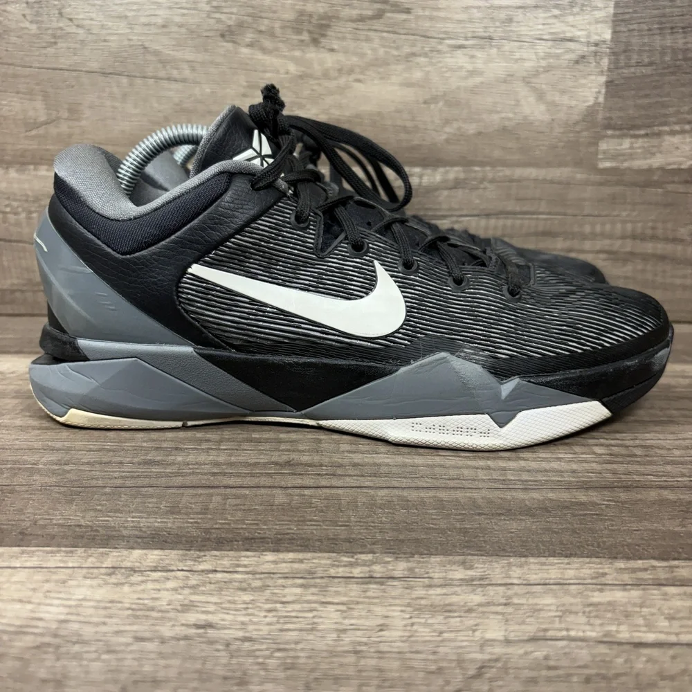 Nike Kobe 7 Gray Black Mens US Size 9 EUR 42.5 488370-001 Sneakers